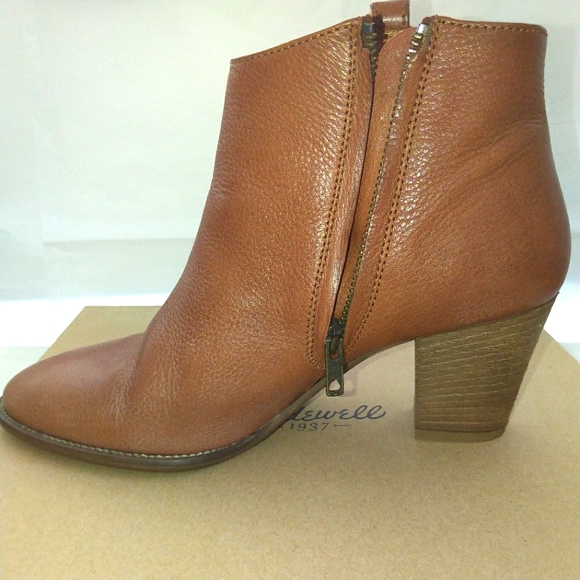 8.5 Leather Brown Heel Boots - Picture 3 of 7